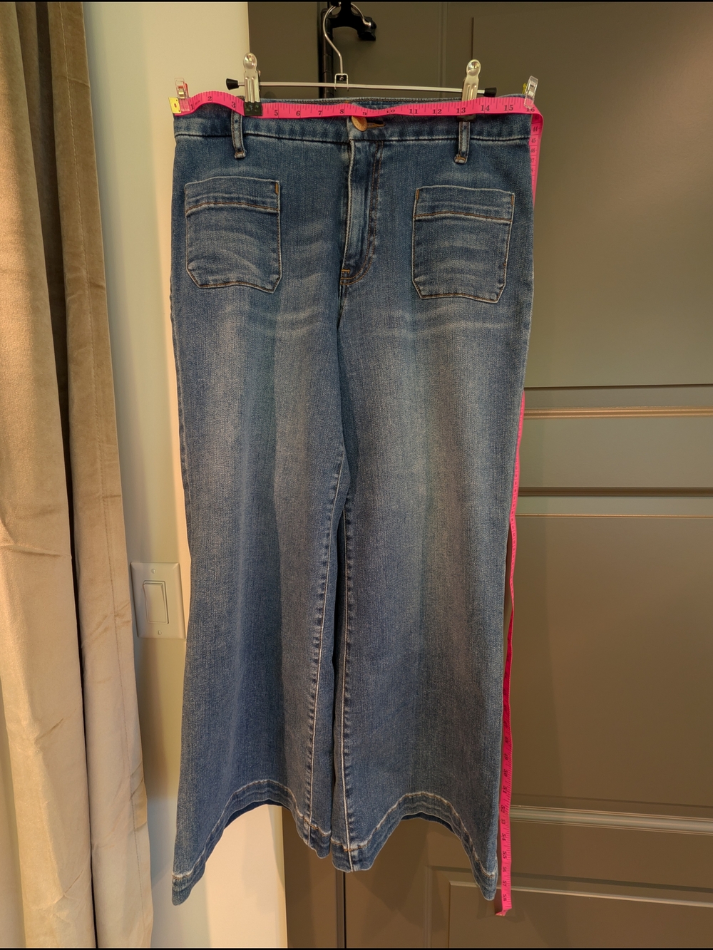Kut from the Kloth Medium Blue Cropped Wide-Leg Jeans